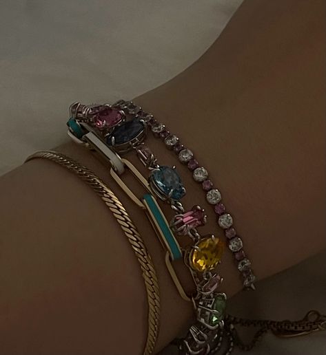 #bracelet #swarovski #gold #pandora #aesthetic #preppy #clean Swarovski Bracelet Aesthetic, Swarovski Jewelry Aesthetic, Swarovski Aesthetic, Pandora Aesthetic, Gold Pandora, Bracelet Aesthetic, Aesthetic Preppy, Swarovski Bracelet, Jewelry Aesthetic