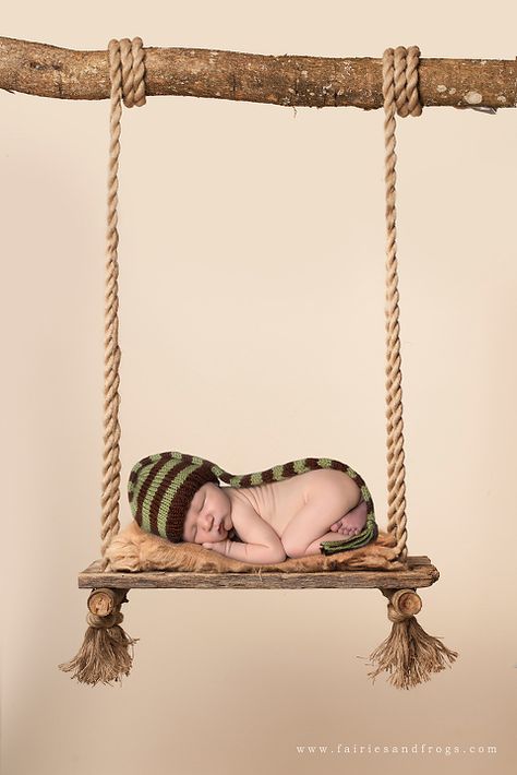 baby-sleeping-on-swing-by-fairies-and-frogs-photography-in-olympia Props Storage, Newborn Digital Backdrop, Layer Paint, Summer Photoshoot, Composition Photography, Cream Background, Digital Backdrops, Editing Service, Photographing Babies