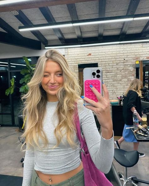 All Posts • Instagram Greta Wilson Hair, Greta Wilson, Barbie Princess, January 15, Hair Stuff, My Vibe, Cut And Color, Makeup Inspo, New Hair