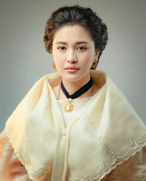 Mara Clara Dress, Maria Clara Make Up Look, Filipino Reference Photo, Maria Clara Julie Ann San Jose, Maria Clara Hairstyle Philippines, Cariñosa Costume, Maria Clara Costume, Maria Clara Outfit, Filipiniana Photoshoot