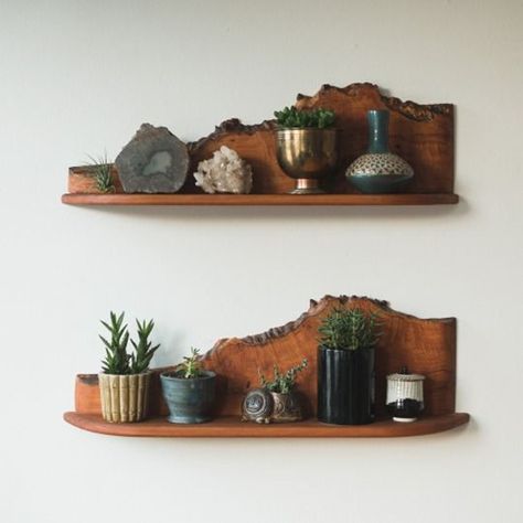 Tons of different ways to use live edge elements in your decor! Live Edge Wood Furniture, Tre Kunst, Live Edge Shelves, Seattle Homes, Live Edge Furniture, Mid Century Living, Deco Originale, Live Edge Wood, Decoration Inspiration