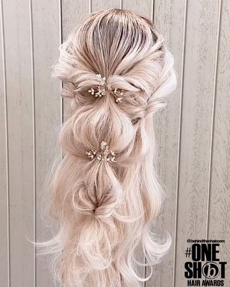 Wedding Hair Bubble Braid, Bubble Braid Hairstyles Wedding, Half Up Half Down Wedding Hair Bubble Braid, Bubble Braid Bridal Hair, Boho Bubble Braids, Bubble Braid Wedding Hair, Half Up Bubble Braid, Country Hairstyles, Romantic Boho Style