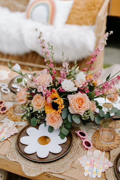 Groovy Boho Birthday Party, Boho Floral Party, Groovy Boho Party, Boho Chic Birthday Party Decor, Onestock Birthday Ideas, Boho Flower Party, Woodstock Party Theme, Fifth Birthday Party Ideas Girl, Woodstock Birthday Party