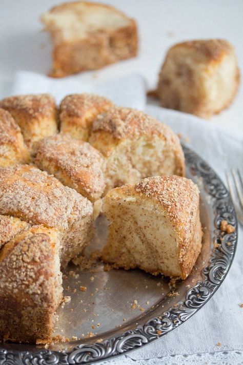 Pull Apart Yeast Cake – Hungarian Coffee Cake     #whereismyspoon #yeascake  #yeastcakerecipes #howtomakeyeastdough #howtomakeyeastcake  #yeastedcake #yeastedcakerecipes #monkeybread #monkeybreadrecipes  #howtomakemonkeybread  pullapartbread #pullapartrecipes  #hungarianrecipes #hungariancake #hungariansweets  #hungariancoffeecake #brunchrecipes #coffeetime #teatime  #breakfastrecipes #sweets #desserts #hungariandesserts Yeasted Cake Recipes, Yeast Cake Recipes, Hungarian Dessert Recipes, Hungarian Desserts Easy, Hungarian Bread Recipe, Yeasted Cake, Hungarian Chocolate Cake, Hungarian Coffee Cake Recipes, Yeast Desserts