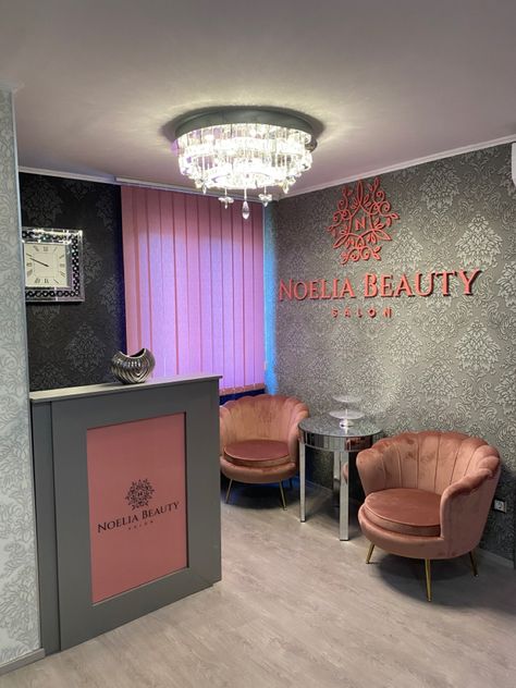 Makeup Studio Decor Interior Design Beauty Room, Minimalist Salon Design, Makeup Studio Decor Ideas, Makeup Salon Decor, Esthetic Studio, Beauty Bar Ideas, Makeup Studio Decor, Nail Salon Interior Design, Beauty Room Salon