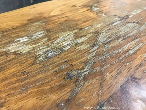 See how to refinish a rustic wood coffee table with beautiful results. Transform an old wood coffee table into a gorgeous rustic coffee table in a few steps. #refinishingatable #rusticcoffeetable #woodcoffeetable ##howtorefinishfurniture #howtorefinishatable #smallwoodentable #paintedcoffeetables #coffeetablemakeover Coffee Table Refinish, Restore Wood Furniture, Wood Coffee Table Rustic, Restore Wood, Coffee Table Makeover, Painted Coffee Tables, Dining Design, Barn Wood Projects, Rustic Coffee Tables