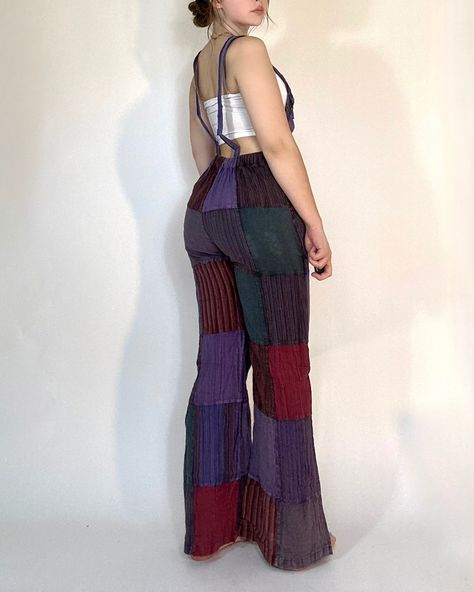 These patchwork overalls have adjustable straps, an elastic waist, and slight flare at the bottom of the legs. They also feature pockets on the side and front for convenience. Model is 5’2 and wearing a S/M. Sew Overalls, Crochet Overall, Sultry Aesthetic, Diy Overalls, Earthy Outfits Aesthetic, Sit Still Look Pretty, Patchwork Overalls, 2024 Wardrobe, Boho Clothes