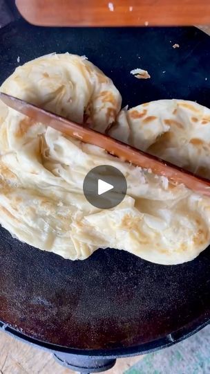 31K views · 2.3K reactions | The centre piece of any main dish in a Caribbean household; Buss Up Shot. Save this delicious Trinidadian roti recipe. Make sure you follow @wendelishh for more easy Caribbean recipes ✨

Buss Up Shut/Paratha Roti

Ingredients
3 cups all purpose flour
1 teaspoon sugar
1 1/2 teaspoon salt
2 teaspoons baking powder
1/3 cup shortening /butter
2 cups warm water
1 tablespoon ghee butter or oil
¼ cup oil for oiling paratha

#roti #currydish #indianfood #trinifood #trinidad #caribbean #caribbeanfood #easyrecipe #trinidadandtobago #paratha #caribbeanlife #caribbeancooking | Wendy Bridgemohan | Babla · Karajwa Me Lage Trinidadian Roti, Flour Tortilla Recipe, Paratha Roti, Trini Food, Ghee Butter, Roti Recipe, Caribbean Food, Curry Dishes, Caribbean Recipes