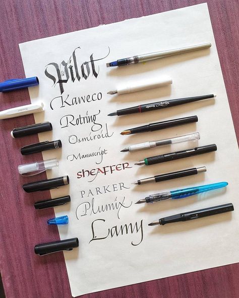 Aesthetic Pens, Calligraphy Writing Styles, Fountain Pens Calligraphy, Handwriting Examples, Stationery Obsession, Calligraphy Tutorial, Special Letters, Calligraphy Drawing, Copperplate Calligraphy