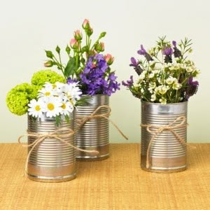 3 DIY Tips To Spruce Up Your Home This Summer - Closet Tec, Inc Deco Champetre, White Vase, Tin Cans, Wedding Table Decorations, Flowers White, Deco Floral, Table Arrangements, בר מצווה, Centre Pieces