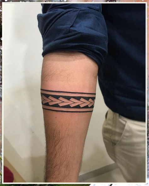 Belt Tattoo For Men, Tattoo Designs Men Stencil, Bracelet Tattoo For Man, Celtic Tattoos For Men, Armband Tattoos For Men, Band Tattoos For Men, Baby Tattoo Designs, Cuff Tattoo, Line Tattoo Ideas