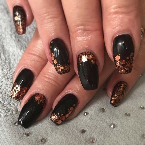 Black Autumn Nails, Nail Rose Gold, Nails Copper, Autumnal Nails, Copper Nails Designs, Copper Nails, Acrylic Nail Art, Autumn Nails, Girl Stuff