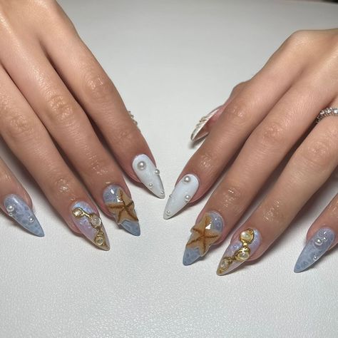 Perfect set for summer🌊🐚🫧 A little late because i was on vactionn😝 • • • • • #apresnails #gelxnails #almondnails #summernails #vacationnails #nailart #naildesign #3dnailart #texturenails #oceannails #nailsinspiration #wanailtech #seattlenails #tacomanails #nailartist #nailoftheday #handscultednails #starfishnails #pearlnails #starfishnails #waternails Zoifishh Nails, Nessa Nails, Fish Nails, Water Nails, Pearl Nails, Vacation Nails, 3d Nail Art, Nail Artist, Almond Nails