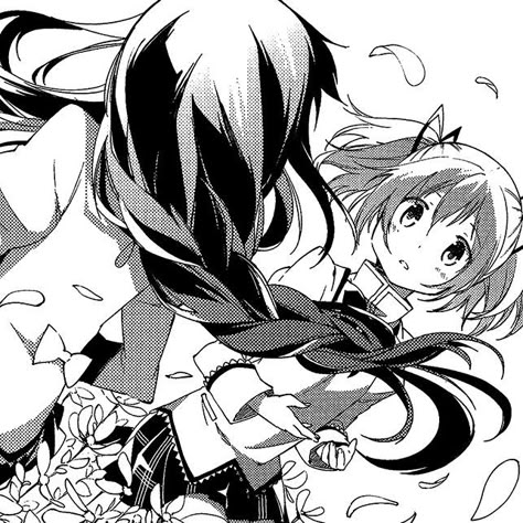 Madoka Magica Black And White, Homura Manga Icon, Madoka Manga Panels, Madoka Magica Manga Panels, Madoka Manga, Shifting Art, Madoka Magica Manga, Homura And Madoka, Magic Madoka