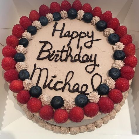 Happy Birthday Michael, Special Happy Birthday Wishes, Ralph Waldo Emerson Quotes, Emerson Quotes, Cake Writing, Cake Name, Rock Painting Ideas Easy, Happy Birthday To Us, Good Morning Inspirational Quotes