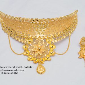 GOLD CHOKER DESIGNS | LATEST HANDMADE GOLD CHOKER NECKLACE | gOLD jEWELERY MANUFACTURER WHOLESALER EXPORTER KOLKATA INDIA| #GOLDNECKLACE #GOLDCHOKER #GOLDCHOKERNECKLACE #chokers #goldnecklace #bridaljewellery #lightweightjewellery #fancygold #lightweightjewellery #lightweightnecklace #chokernecklace #chokers #chokersets #wedding #weddingjewellery #weddingjewels Necklace Designs Simple, Gold Neck Choker, Gold Choker Necklace Designs, Fancy Choker, Jewellery Choker, Choker Sets, Choker Necklace Online, Wedding Jewellery Designs, Choker Jewellery