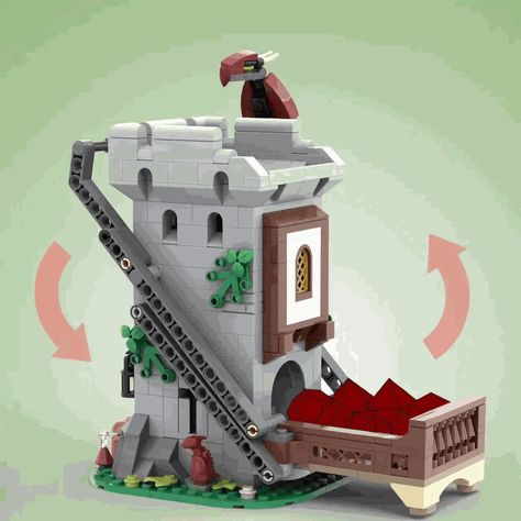 Dnd Lego Ideas, Lego Dungeons And Dragons, Diy Dice Tower, Advanced Heroquest, Dice Tower Diy, Lego Dice Tower Instructions, Lego Dice Tower, Dnd Dice Tower, Lego Mechanics