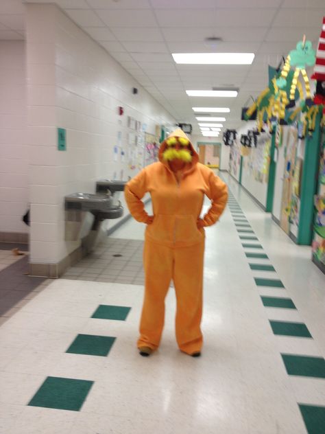 Easy Lorax Costume, The Lorax Costume Diy, The Lorax And Oncler Costume, Lorax Costume Women, Lorax Halloween Costumes, Lorax Costume, Orange Costume, Clown Costume Women, Cosplay Ideas Women