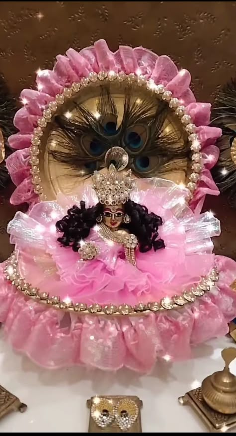 Laddu Gopal Decoration Ideas, Ladoo Gopal Decoration, Krishna Accessories, God Pic, Diy Gifts Videos, Krishna Dress, Mandir Decoration, Ganpati Decoration At Home, Rangoli Designs Simple Diwali