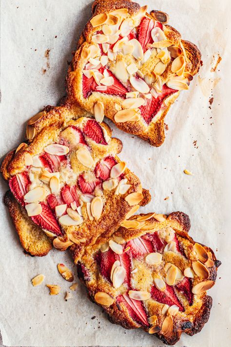 Strawberry and Almond Bostock | The Kate Tin Almond Bostock, Brioche French Toast, Strawberry Almond, French Desserts, Breakfast Pancakes, French Pastries, Christmas Cooking, Sliced Almonds, Camping Food