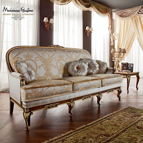 Upholstered-sofa-hardwood-structure-handmade-Casanova-collection-Modenese-Gastone | by MODENESE GASTONE Classic Sofa Styles, Italian Sofa Designs, Classic Sofa Sets, Furnitur Ruang Keluarga, Luxury Furniture Sofa, French Sofa, Set Meja Makan, Classical Furniture, Wooden Sofa Designs