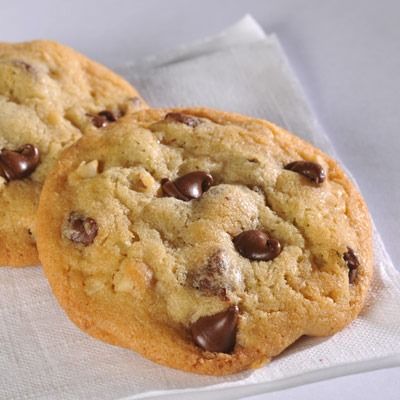 Original NESTLÉ® TOLL HOUSE® Chocolate Chip Cookies Original Toll House Cookie Recipe, Toll House Cookie Recipe, Toll House Chocolate Chip Cookies, Nestle Tollhouse Chocolate Chip Cookies, Nestle Chocolate Chip Cookies, Tollhouse Cookie Recipe, Chocolate Chip Oatmeal Cookies Healthy, Nestle Toll House Cookies, Tollhouse Chocolate Chip Cookies