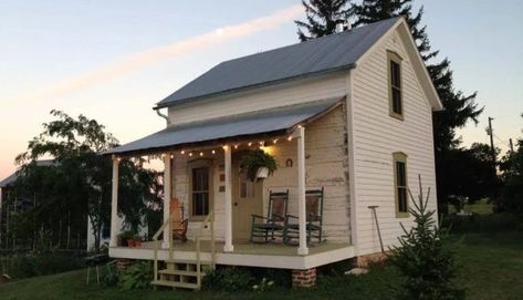 Small Cabin in Minnesota Small Log Cabin, Tiny Cabins, Tiny Cabin, Tiny House Cabin, Small Cabin, Cabins And Cottages, Cabin Plans, The Porch, Tiny House Living