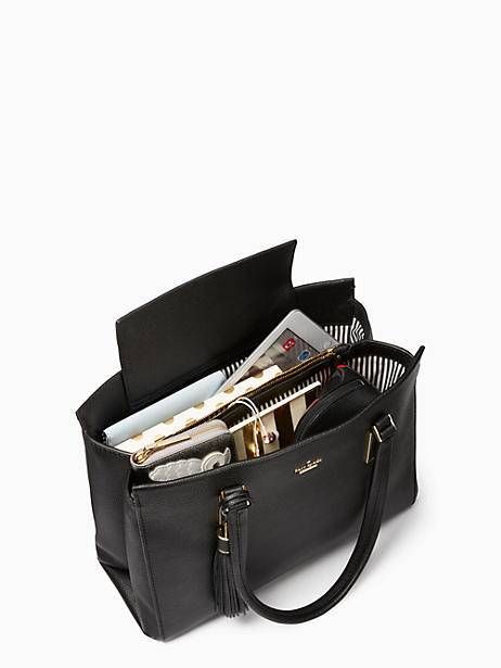 kingston drive bartlett by kate spade new york Modern Purse, Cute Laptop Bags, Designer Laptop Bag, University Bag, What's In My Purse, Inside My Bag, Everyday Purse, Laptop Bag For Women, What In My Bag