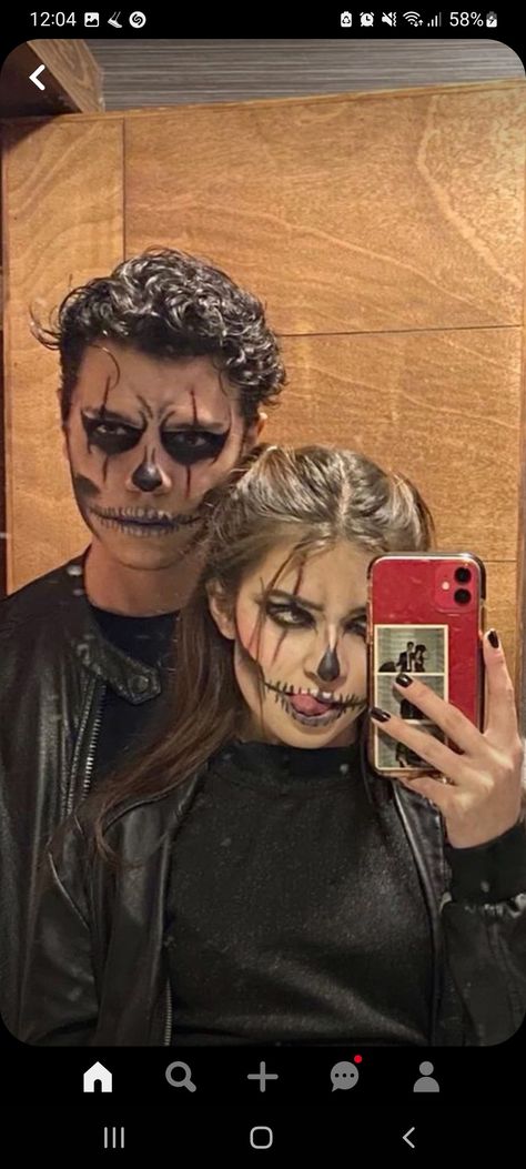 Halloween Outfits Duo Couple, Halloween Makeup Couples Ideas, Halloween Rave Outfits Couple, Couples Halloween Outfits Scary, Couple Horror Halloween Costumes, Disfraz Halloween Pareja Couple Costumes, Couple Cosplay Halloween, Duo Halloween Makeup, Maquillage Halloween Couple