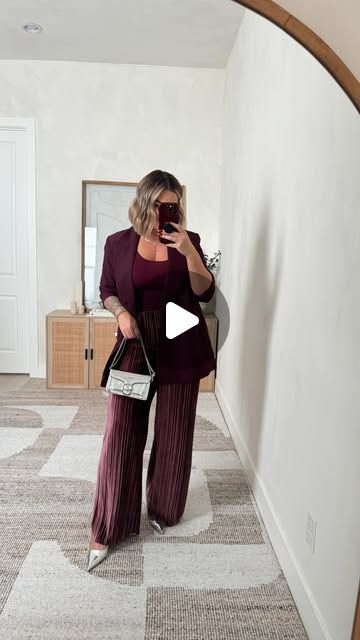 Shayna Moretti on Instagram: "Today is the last day to shop these looks 30% off ! 

Leave the word TARGET below if you want 🔗🔗🔗 to these outfits .

https://liketk.it/4Wgkq

#holidayoutfits #midsize #target #targetfinds" Shayna Moretti, Target Finds, Fashion Updates, Holiday Outfits, Last Day, Target, On Instagram, Instagram