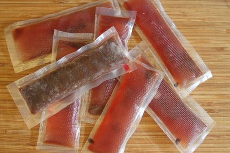 Homemade Energy Gel, Energy Recipes, Isotonic Drink, Running Gels, Food Packaging Machine, Running Fuel, Energy Gel, Honey Diy, Energy Bar