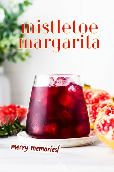 Best Mistletoe Margarita Recipe is a festive holiday cocktail. A simple frosty cranberry margarita is what you need for winter celebrations. Mistletoe Margaritas, Mistletoe Margarita, Peppermint Martini, Festive Holiday Drinks, Festive Holiday Cocktails, Cranberry Margarita, Best Christmas Recipes, Holiday Drink, Fancy Cocktails