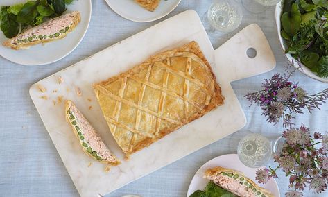 Mary Berry's salmon en croûte recipe with asparagus is the perfect Christmas party dish Mary Berry Salmon, Christmas Party Dishes, Salmon En Croute Recipe, Salmon En Croute, Celebrity Chef Recipes, Dinner Party Dishes, Mary Berry Recipe, Perfect Dinner Party, Salmon And Asparagus