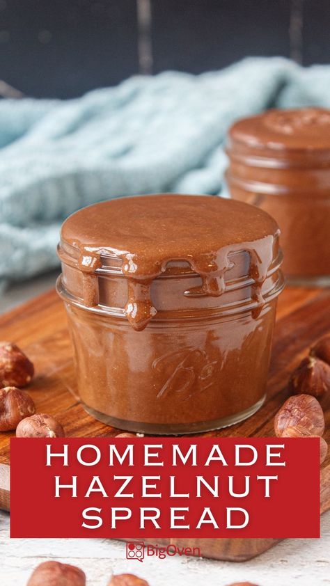 Recipe for Homemade Hazelnut Spread Hazelnut Sauce, Roasted Hazelnut Recipes, Hazelnut Butter Uses, How To Roast Hazelnuts In The Oven, Roasted Hazelnuts How To, Hazelnut Spread Recipes, Homemade Hazelnut Spread, Diy Hazelnut Spread, Keto Diet For Vegetarians