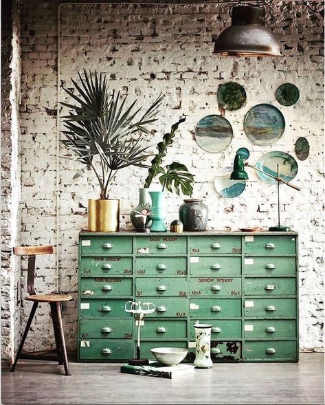 Interior Boho, Vintage Cupboard, Vintage Industrial Decor, Vintage Industrial Furniture, Frame House, Design Del Prodotto, Space Decor, Retro Home Decor, Decor Minimalist