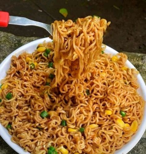 Junk Food Cravings Recipes, Best Junk Food, Organised Chaos, Desi Khana, Yummy Bites, Noodles Lover, Eating Food Funny, Breakfast Recipes Indian, Vegetarian Fast Food