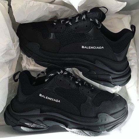 Balenciaga sneakers | black dad sneakers Buty Jordan, Buty Marki Nike, Boty Nike, Skor Sneakers, Dr Shoes, Balenciaga Sneakers, Balenciaga Black, Fresh Shoes, Hype Shoes