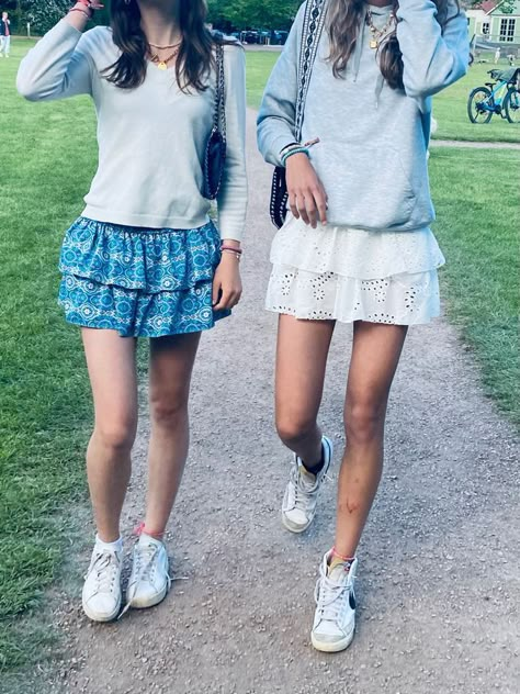 Rokjes van Fashion tiger of mmt (Meet me there) Tulum blauw skort en daydream skort 🤍 white Stockholm Summer, Layered Skirts, Meet Me There, Cute Summer Fits, Chose Outfit, Tiered Skirts, Spring Fits, Stockholm Style, Boring Clothes