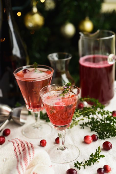 Cranberry Simple Syrup, Thyme Simple Syrup, Holiday Roasts, French 75, Lemon Thyme, Fresh Cranberries, Holiday Gathering, Simple Syrup, Fun Drinks