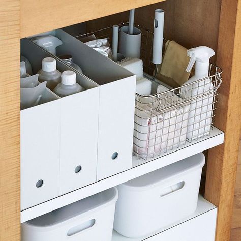 Japanese Storage Solutions, Muji Bathroom, Muji Kitchen, Muji Storage, Attic Storage Solutions, Muji Home, Organization Home, Beauty Storage, Spice Storage