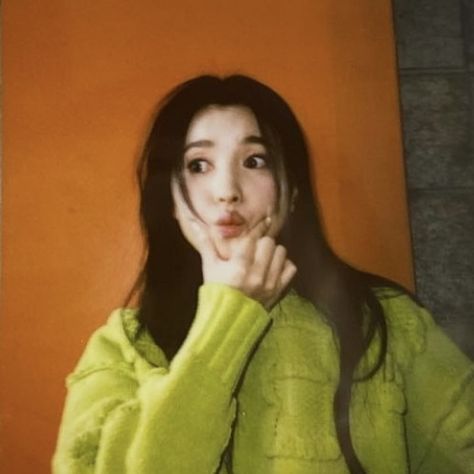 Han Hyo Joo Icons, Hyo Joo, Phone Decor, Han Hyo Joo, Girlfriend Material, Korean Actresses, Cute Profile Pictures, Fate Stay Night, Cute Backgrounds