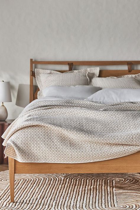 Organic Quilt, Anthropologie Bedding, Artisan Textiles, Indigo Pillows, Quilted Throw Blanket, Perfect Bedding, Unique Beds, Types Of Beds, Sateen Sheets