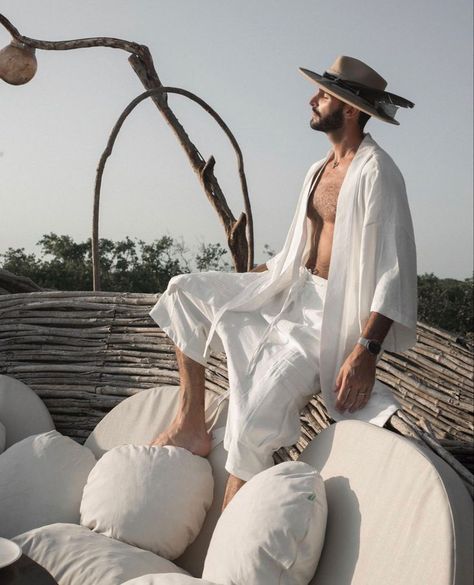 Tulum Mens Outfits Ideas Tulum Outfits Ideas, Tulum Fashion, Aesthetic Male Outfits, Boho Men Style, Tulum Outfits, Festival Outfits Men, Boho Men, Burning Man Outfits, Outfits Hombre