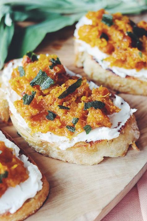 Caramelized Butternut Squash & Goat Cheese Toast-Grilled Cheese Social Butternut Squash Toast, Butternut Squash Goat Cheese, Squash Toast, Squash Goat Cheese, Crunchy Bread, Cream Cheese Sausage Balls, Butternut Squash Cubes, Whipped Goat Cheese, Fall Appetizers