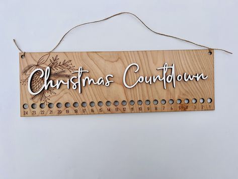 Countdown Till Christmas, Christmas Countdown Sign, Countdown Christmas, Xmas Countdown, Christmas Countdown Diy, Countdown Sign, Christmas Countdown Calendar, Christmas Traditions Family, Dollar Store Christmas