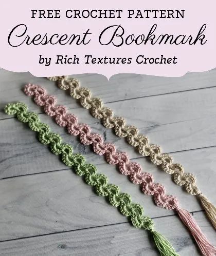 Free Crochet Pattern Crescent Bookmark • Free Crochet Patterns Free Crochet Patterns For Gift Ideas, Crochet Pattern For Bookmarks, How To Crochet Book Marks, Crochet Projects Small Ideas, Crochet Thread Bookmark Patterns Free, Crochet Bookworm Bookmark Free Pattern, Crochet Easy Bookmark, Free Crochet Bookmarks Patterns, Book Mark Crochet Free Pattern