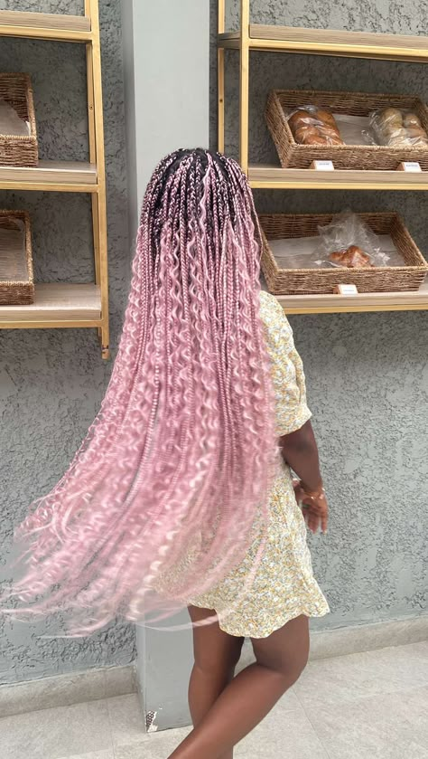 Pink Braids And Black, Cute Box Braids With Color, Pastel Pink Box Braids, Ombré Braids With Curls, Pink Box Braids With Beads, Light Pink And Black Braids, Light Pink Knotless Braids, Cute Pink Braids, Pastel Pink Braids