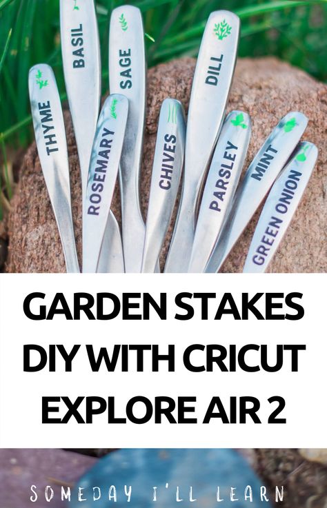 Garden Stakes DIY with Cricut Explore Air 2 Cricut Garden Markers, Garden Stakes Ideas Plant Markers, Cricut Garden Projects, Onion Garden, Rosemary Green, Yard Remodel, French Country Garden, Cricut Explore Air 2, Plant Labels