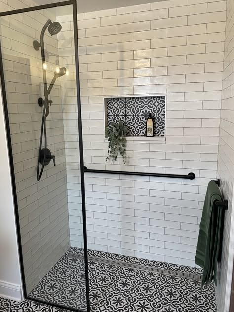 Open Concept Bathroom, Black And White Tile, Bilik Air, Full Bathroom Remodel, Farmhouse Shower, Bathroom Farmhouse Style, Bathroom Redesign, Bathroom Remodel Designs, Bathroom Remodel Shower