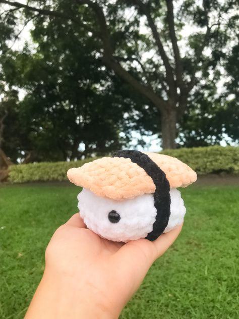 Cute Plushies To Crochet, Sushi Crochet Pattern Free, Crochet Sushi Pattern Free, Anime Amigurumi Free Pattern, Free Plushie Crochet Patterns, Sushi Crochet Pattern, Cute Crochet Plushies Free Pattern, Quick Amigurumi Pattern Free, Quick Crochet Patterns Free